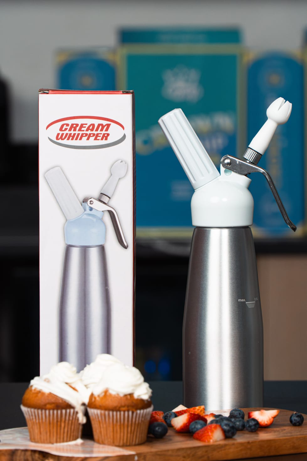 Avanti 500ml Whipped Cream Dispenser with Three Nozzles - Professional-Grade